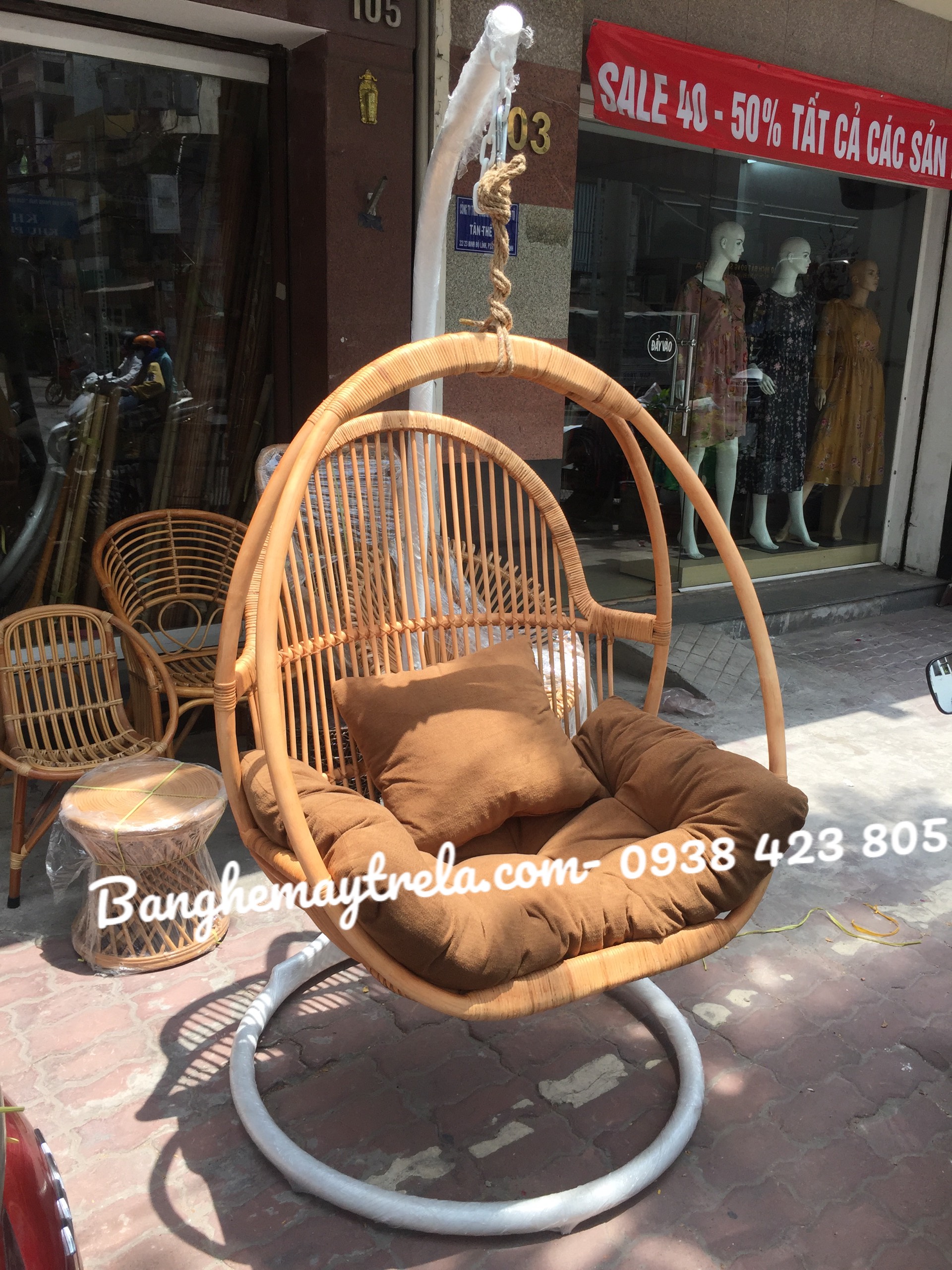 Ghế xích đu đơn mây tự nhiên